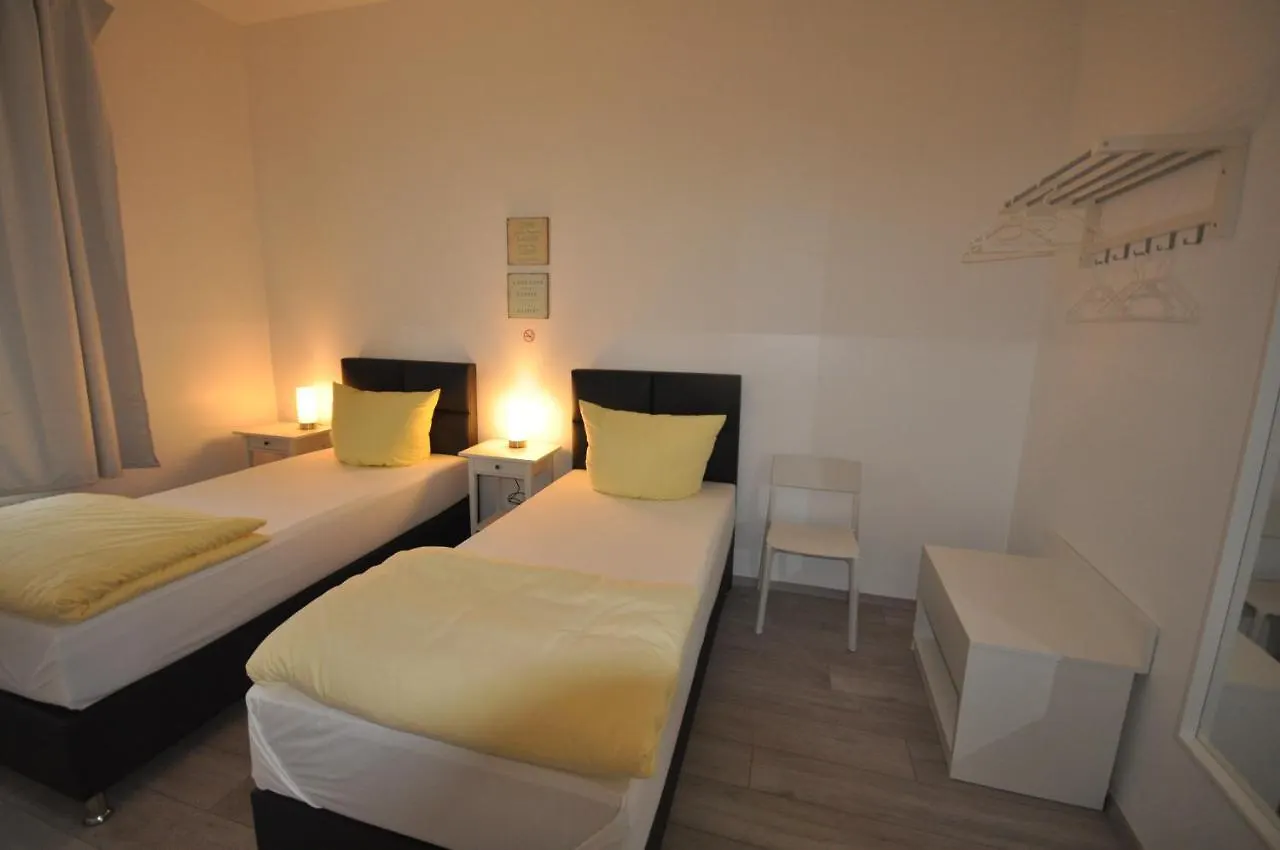Apartment Dusseldorf-City